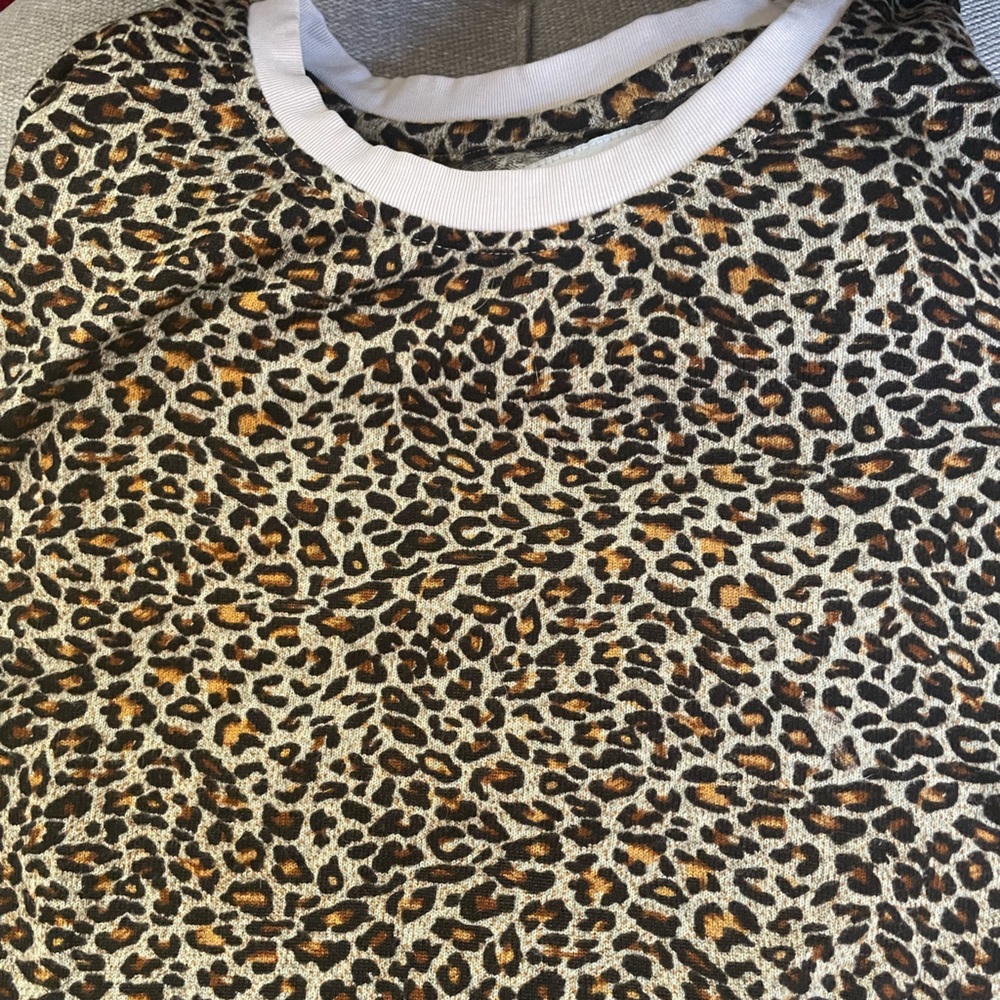 XL zyia cheetah print sweater